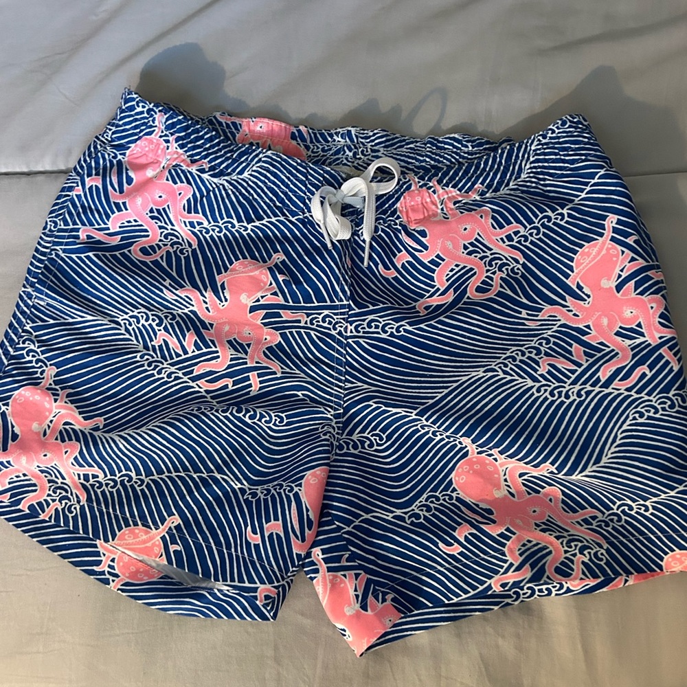 Chubbies octopus in water print 5" inseam swim trunks
